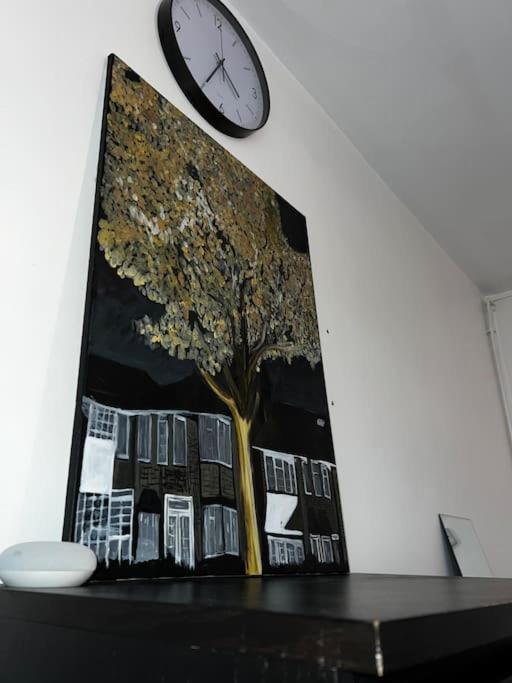1-Bed Flat With Fast Wi-Fi In Prime Location 15Mins From Central Londen Buitenkant foto