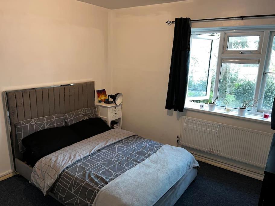1-Bed Flat With Fast Wi-Fi In Prime Location 15Mins From Central Londen Buitenkant foto