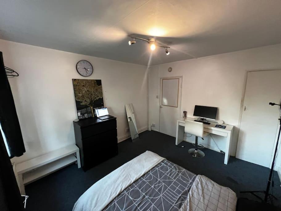 1-Bed Flat With Fast Wi-Fi In Prime Location 15Mins From Central Londen Buitenkant foto